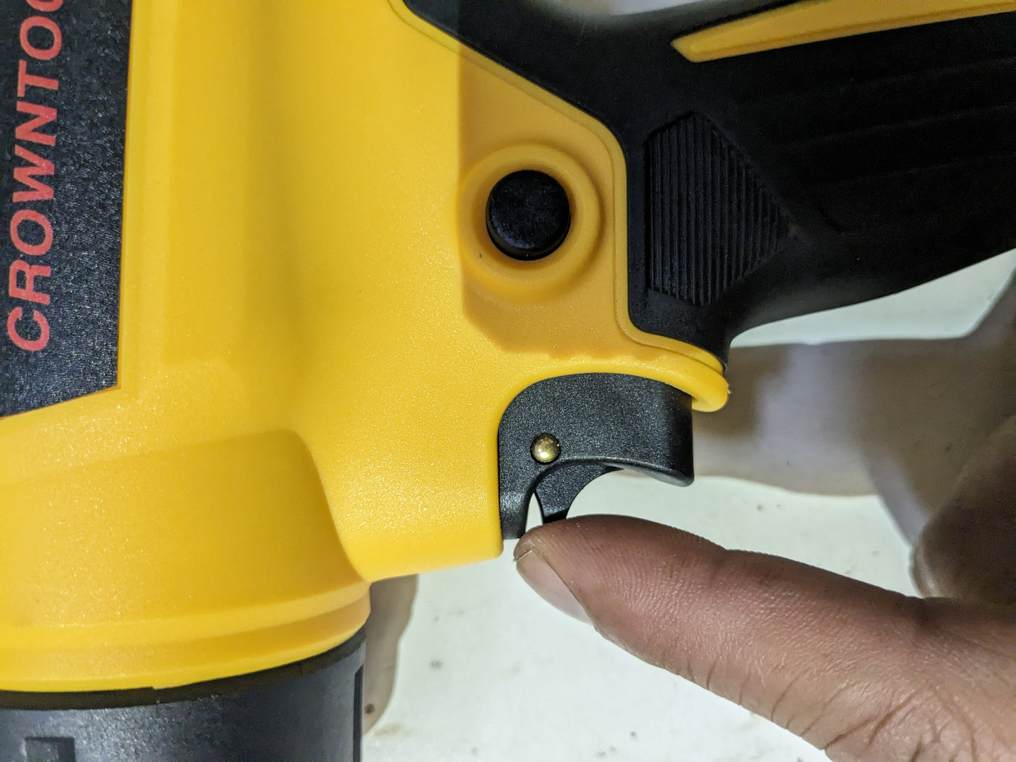 NEW CROWNTOOLS 20V HEAT-GUN VARIABLE HEAT SETTING. (REPLACE DEWALT DCE530B)