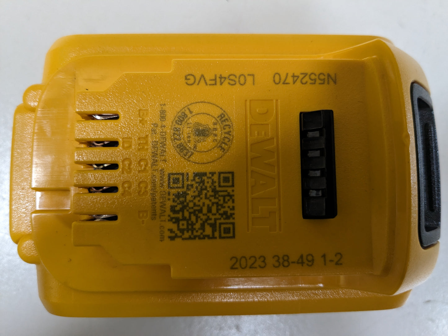 DEWALT 20V BATTERY 5.0AH DCB205 XR