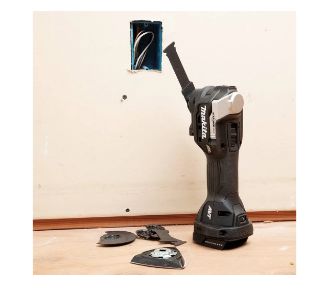 Makita 18V Sub-Compact Multitool XMT04ZB (TOOL ONLY)