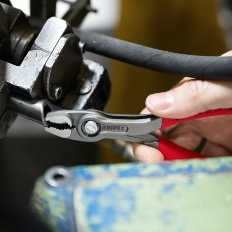 KNIPEX 6" TwinGrip Pliers 82 01 150 SBA
