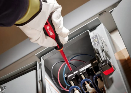 Milwaukee 1000V Insulated Electricians 5-Piece Hand Tool Set 48-22-2215