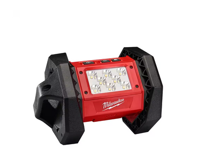 Milwaukee M18 ROVER 18V Lithium-Ion 1500 Lumens LED Flood Light 2361-20 (TOOL ONLY)