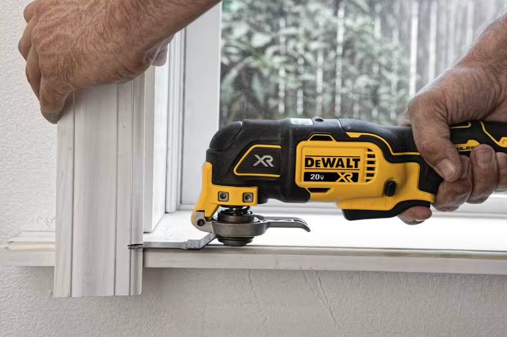 DEWALT 20V MAX XR 3-Speed Oscillating Multi Tool DCS356B (TOOL ONLY)