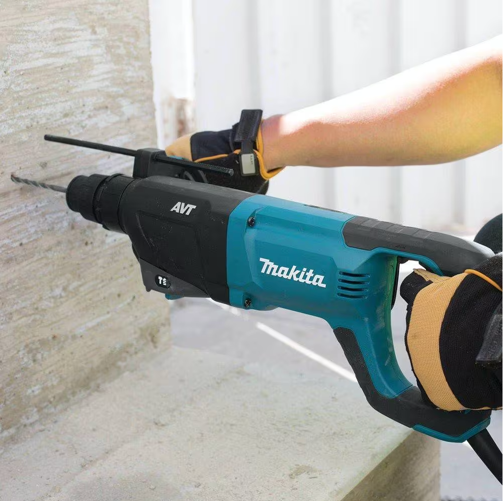 Makita 8 Amp 1" Corded SDS-Plus Anti-Vibration Technology Rotary Hammer Drill