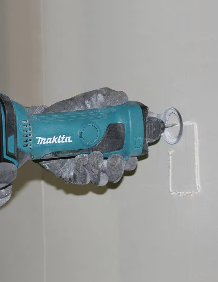 Makita 18V LXT Variable Speed Cut-Out Tool XOC01Z (TOOL ONLY)