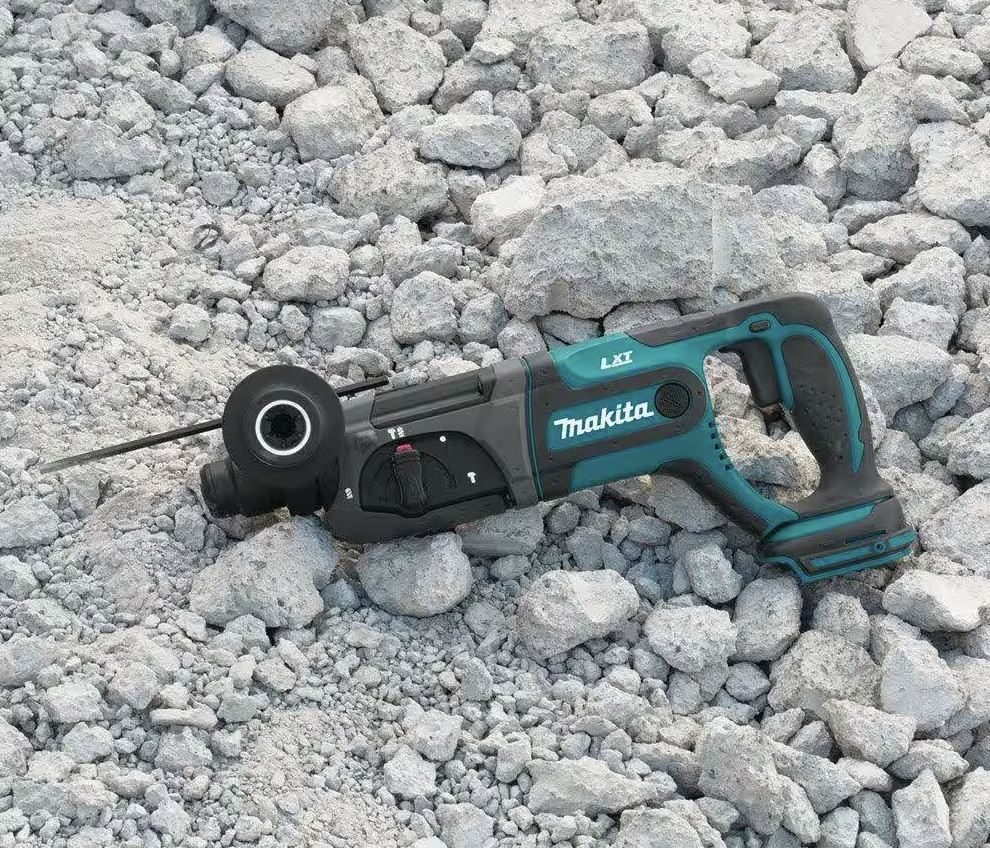 Makita 18V LXT 7/8" Cordless SDS-Plus Concrete/Masonry Rotary Hammer Drill XRH04 (TOOL ONLY)