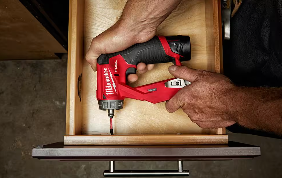 Milwaukee M12 FUEL 12V Cordless 4-in-1 Installation 3/8" Drill Driver Kit 2505-22